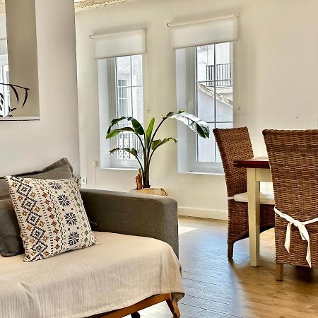 Old Town Modern Flat, 4 Minutes From Beach - Eaw Homes Marbella Eksteriør billede