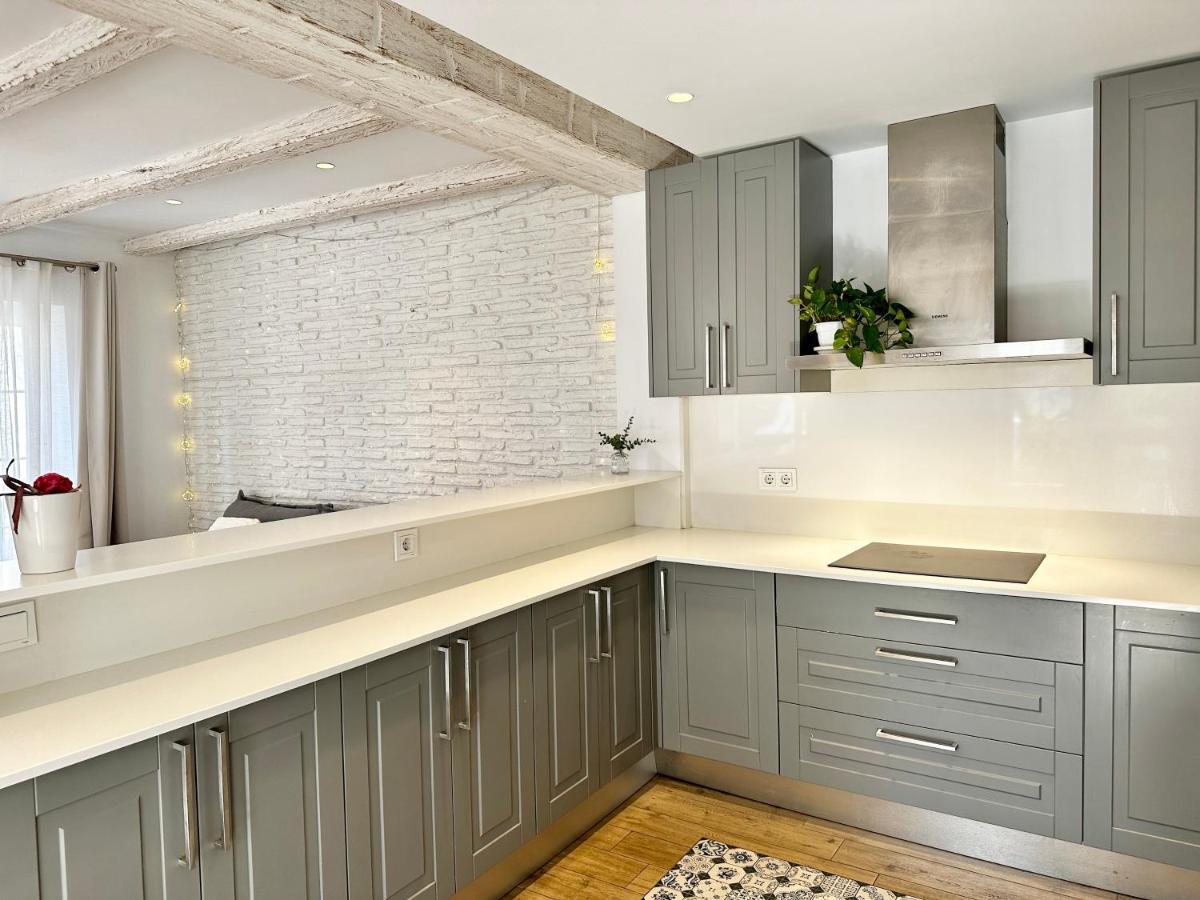 Old Town Modern Flat, 4 Minutes From Beach - Eaw Homes Marbella Eksteriør billede